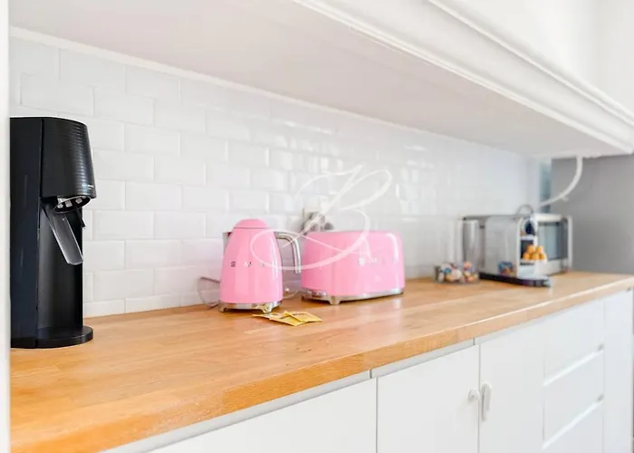 Le Bourgeois Spacious 3 Bedroom Cannes