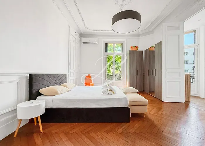 Le Bourgeois Spacious 3 Bedroom