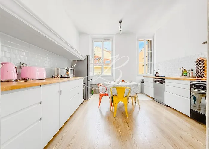 Apartman Le Bourgeois Spacious 3 Bedroom