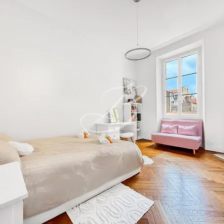 Le Bourgeois Spacious 3 Bedroom