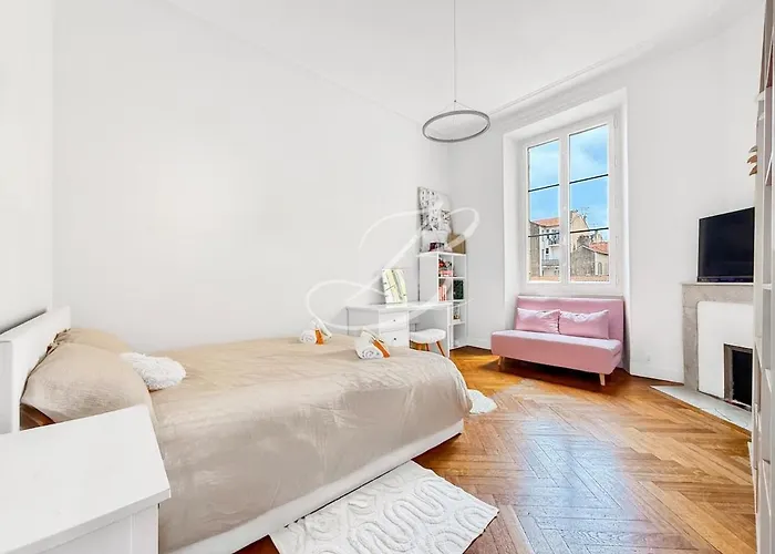 Le Bourgeois Spacious 3 Bedroom