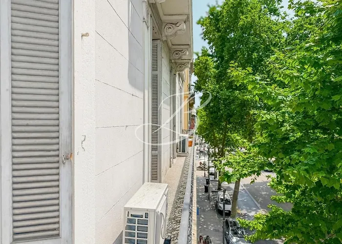 Le Bourgeois Spacious 3 Bedroom Lägenhet Cannes