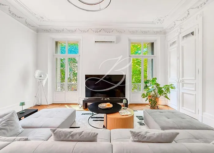 Le Bourgeois Spacious 3 Bedroom Lägenhet Cannes