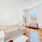 Le Bourgeois Spacious 3 Bedroom