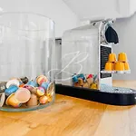 Le Bourgeois Spacious 3 Bedroom Appartement