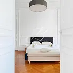 Le Bourgeois Spacious 3 Bedroom Appartement
