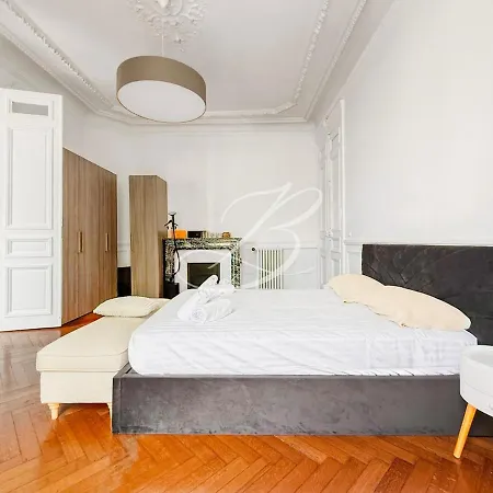 Le Bourgeois Spacious 3 Bedroom Appartement Cannes